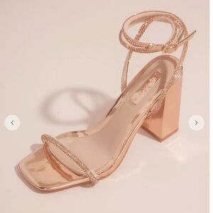 ✨ Rose Gold Crystal Embellished Block Heels – Size 7 ✨